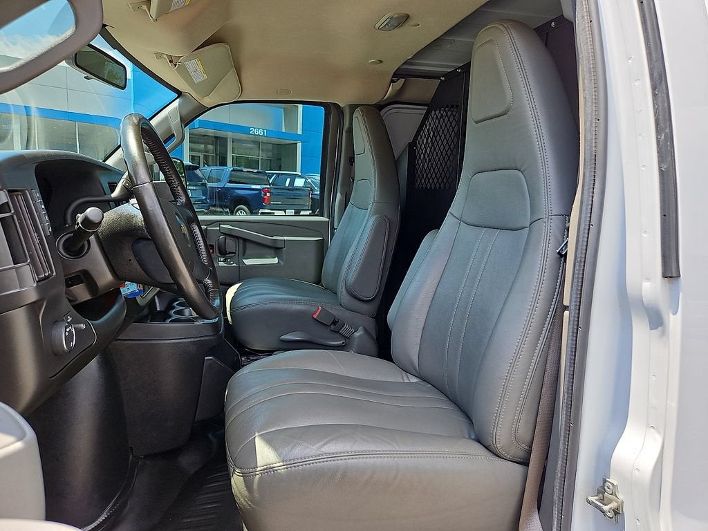 2022 Chevrolet Express Cargo 2500 WT
