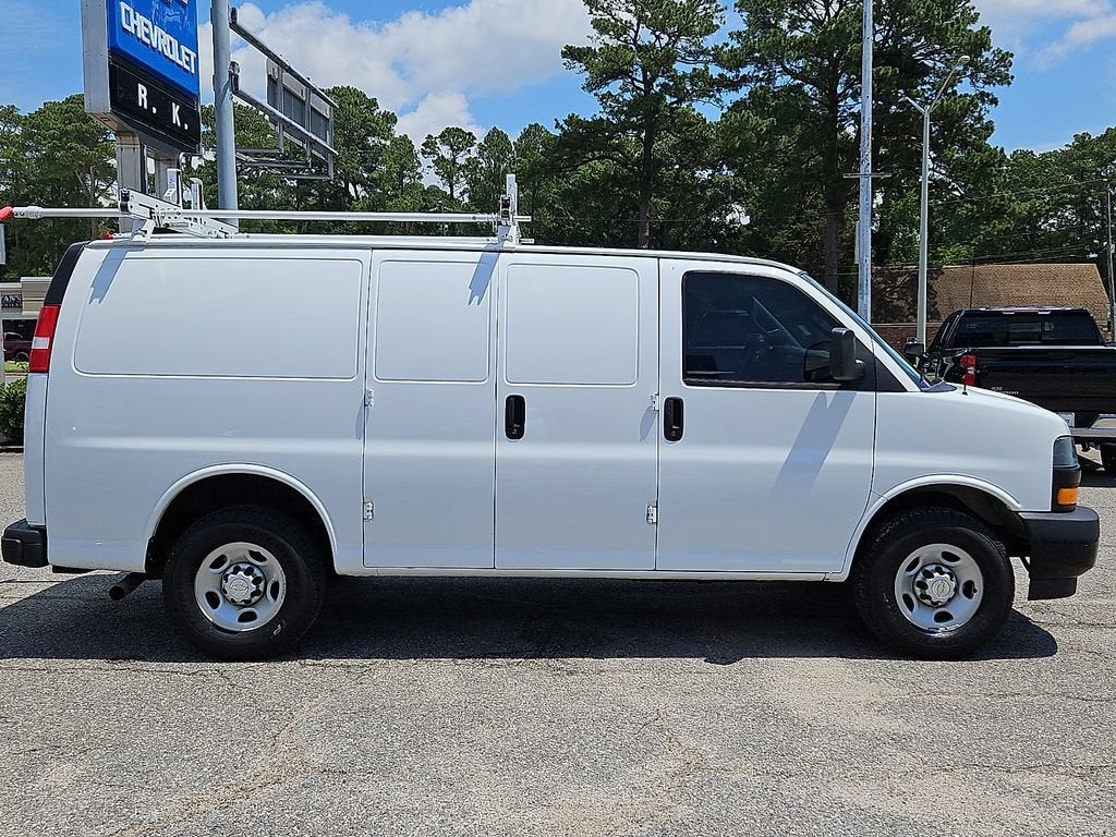 2022 Chevrolet Express Cargo 2500 WT