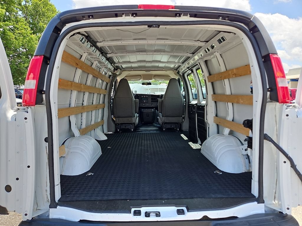 2023 Chevrolet Express Cargo 2500 WT