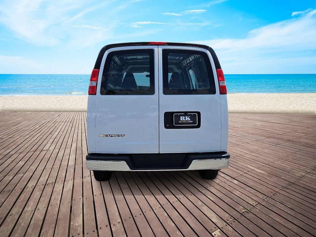 2023 Chevrolet Express Cargo 2500 WT