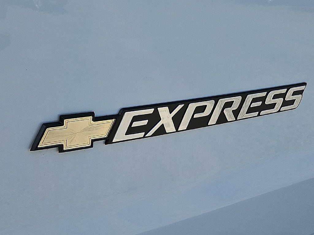 2026 Chevrolet Express Cargo WT