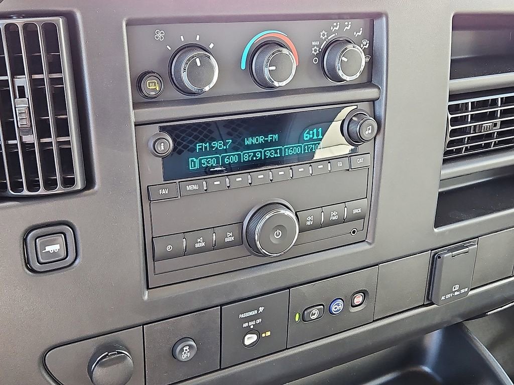 2025 Chevrolet Express Cargo 2500 WT