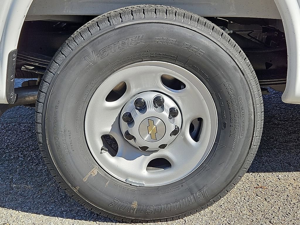 2025 Chevrolet Express Cargo 2500 WT