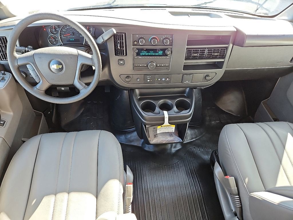 2025 Chevrolet Express Cargo 2500 WT