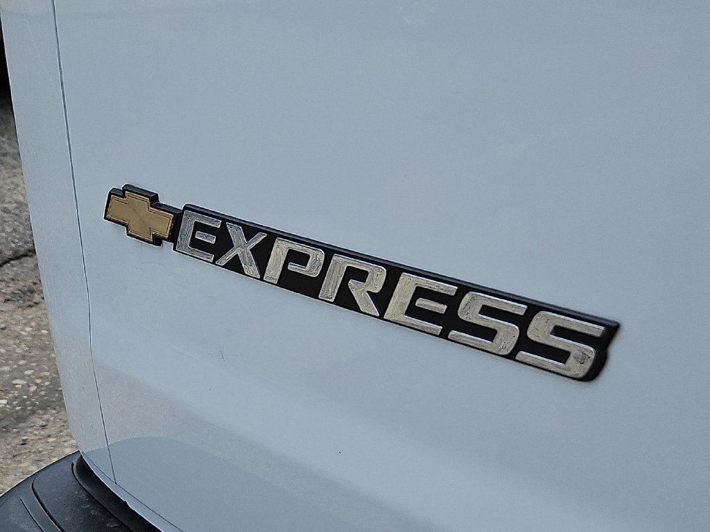 2026 Chevrolet Express Cargo WT