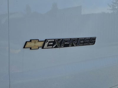 2025 Chevrolet Express Cargo 2500 WT