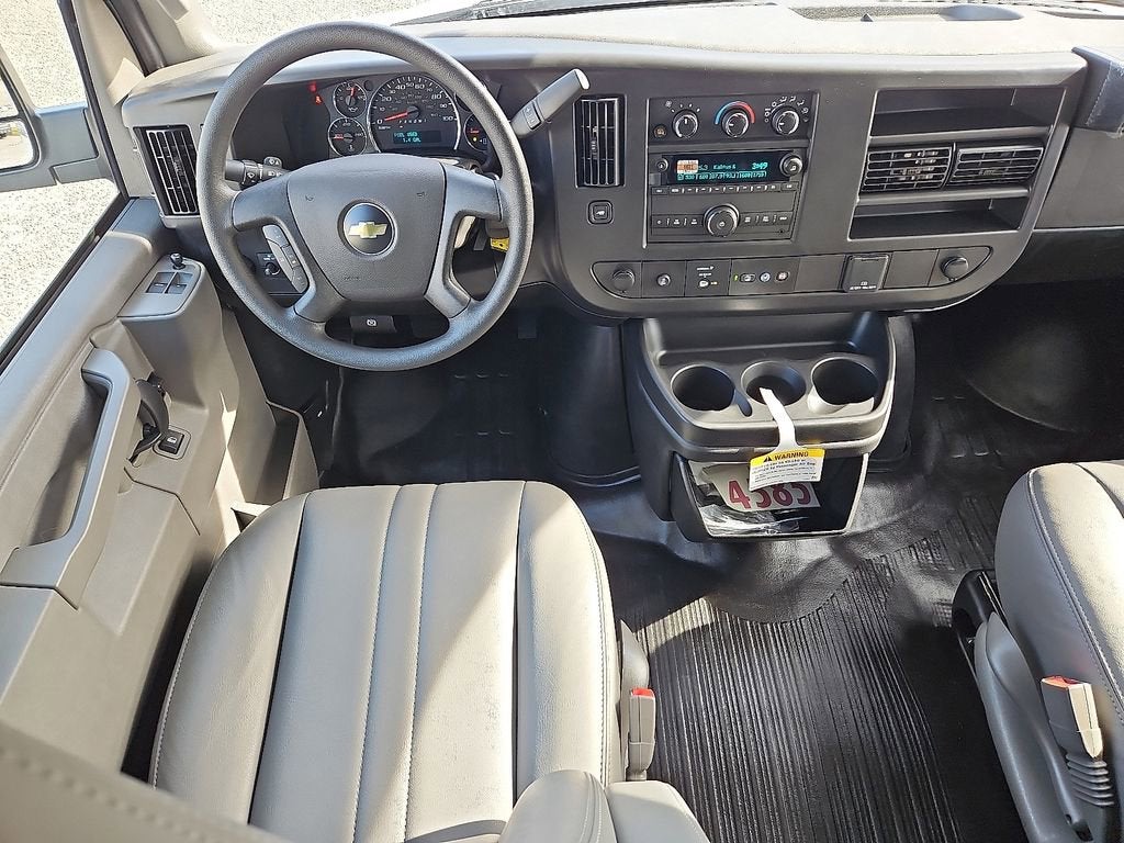 2025 Chevrolet Express Cargo 2500 WT