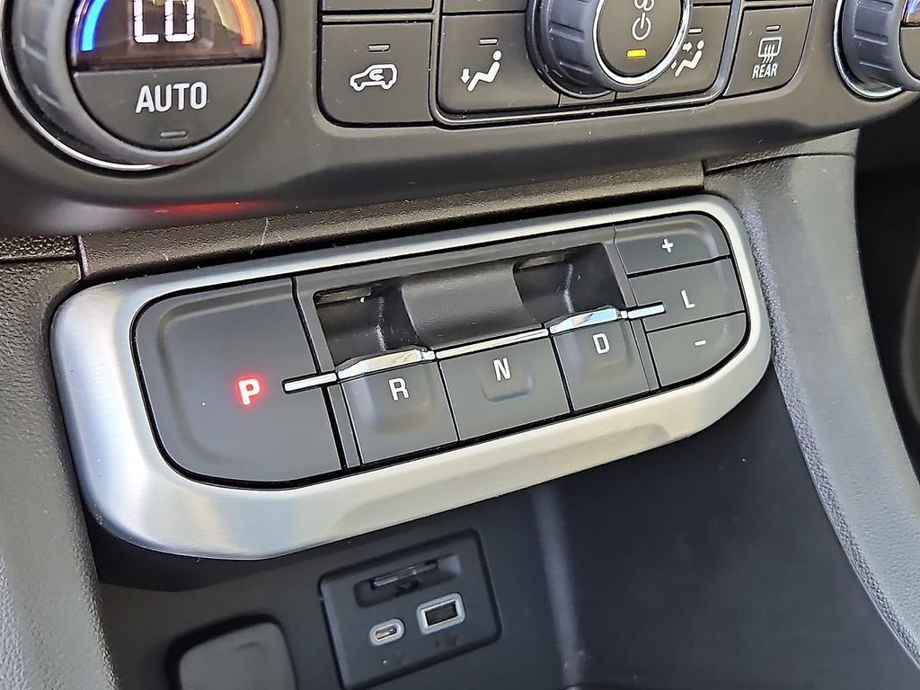 2021 GMC Acadia SLT