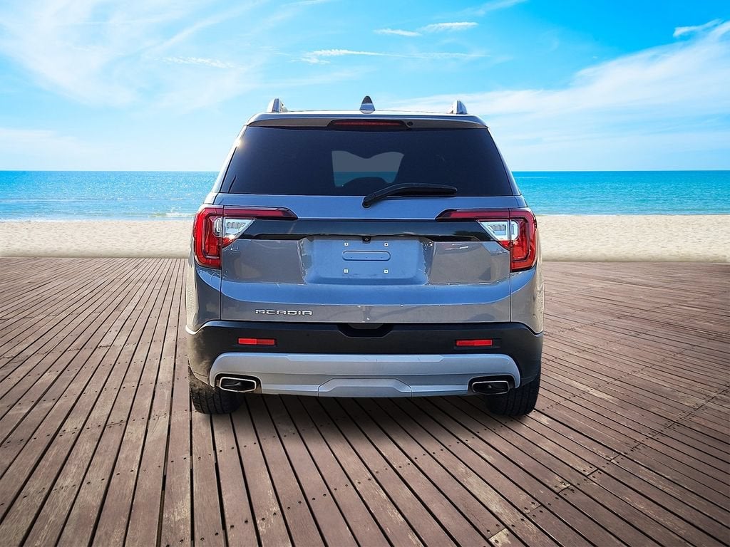 2021 GMC Acadia SLT