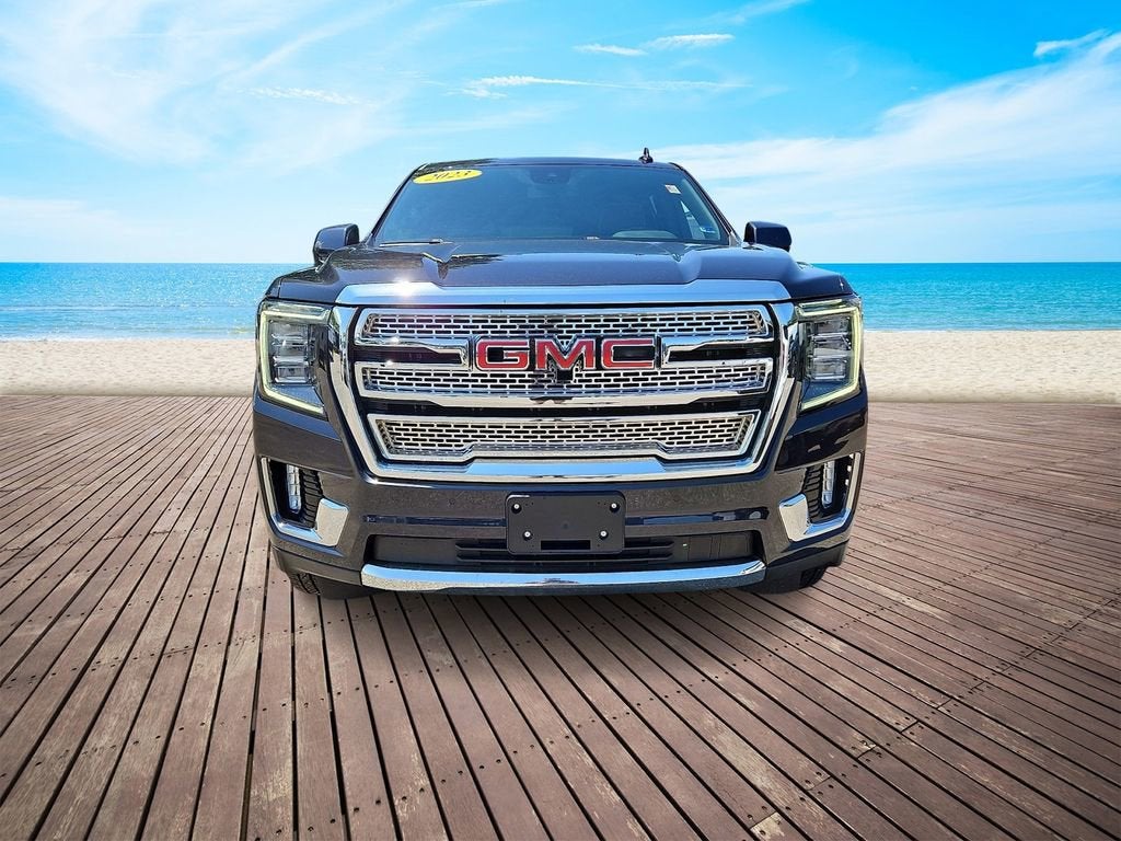 2023 GMC Yukon SLT