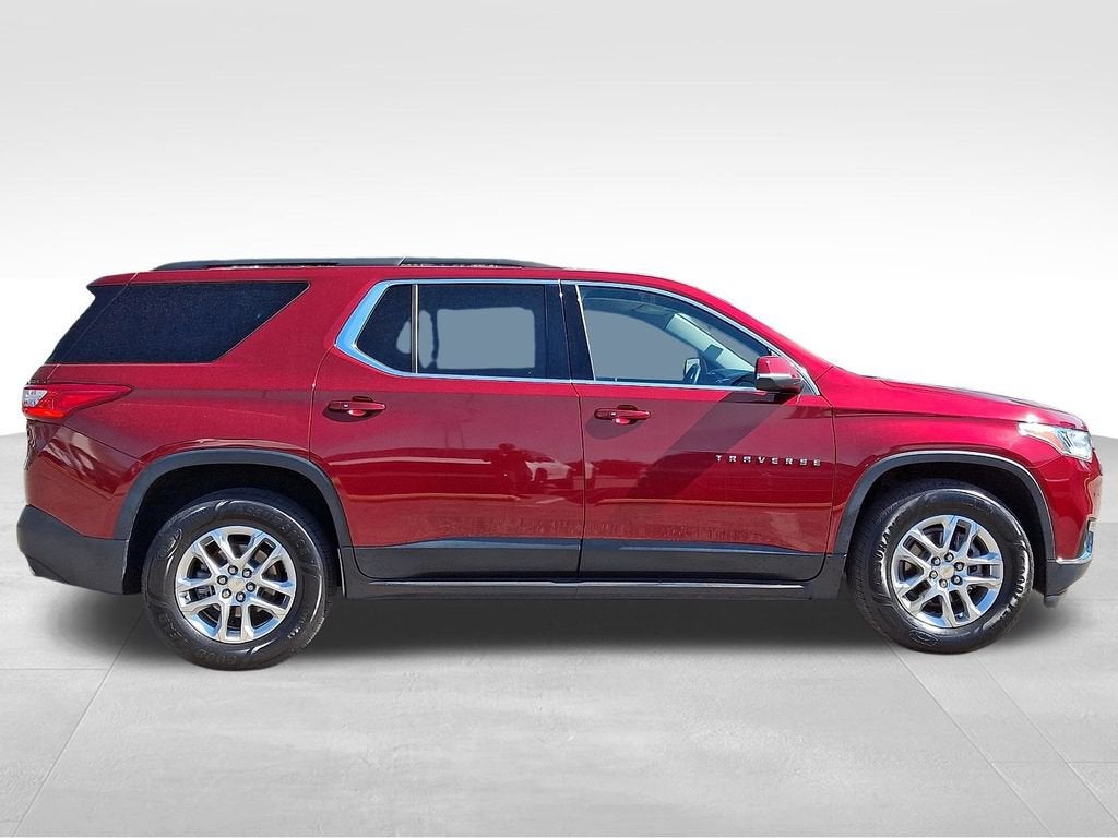 2021 Chevrolet Traverse LT Cloth