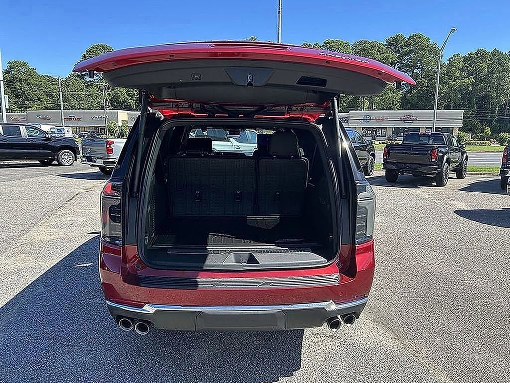 2025 Chevrolet Suburban Premier