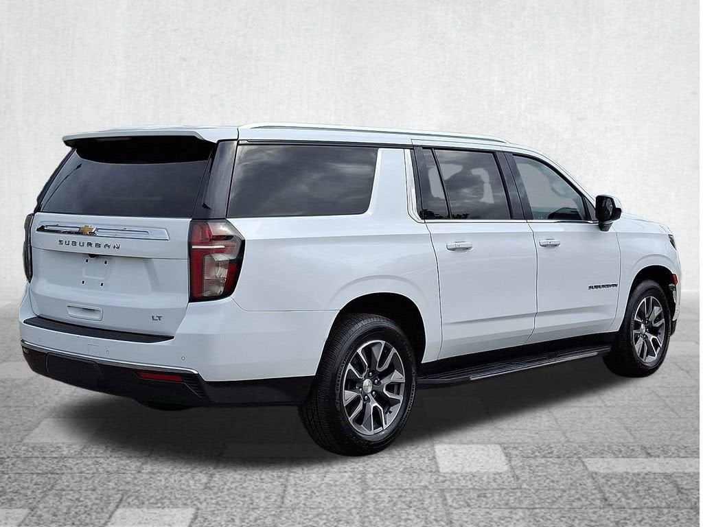 2022 Chevrolet Suburban LT
