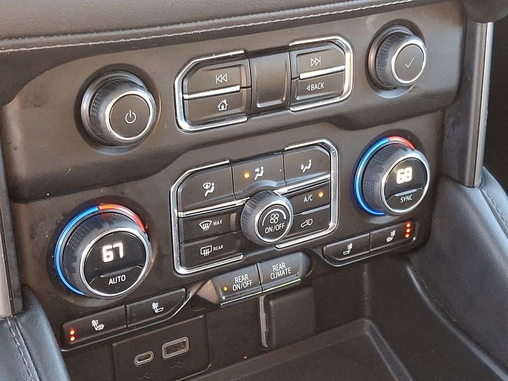 2023 Chevrolet Suburban LT