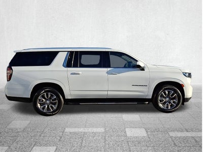 2023 Chevrolet Suburban LT