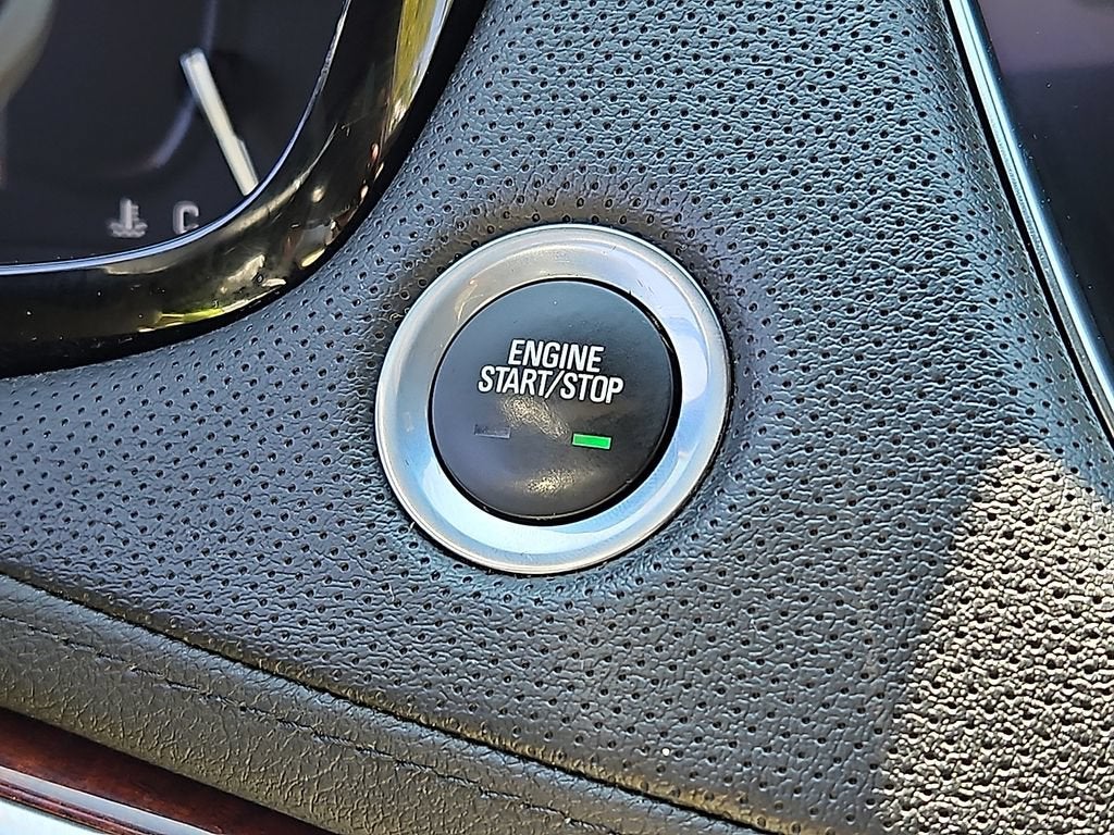 2019 Cadillac XT5 Premium Luxury FWD