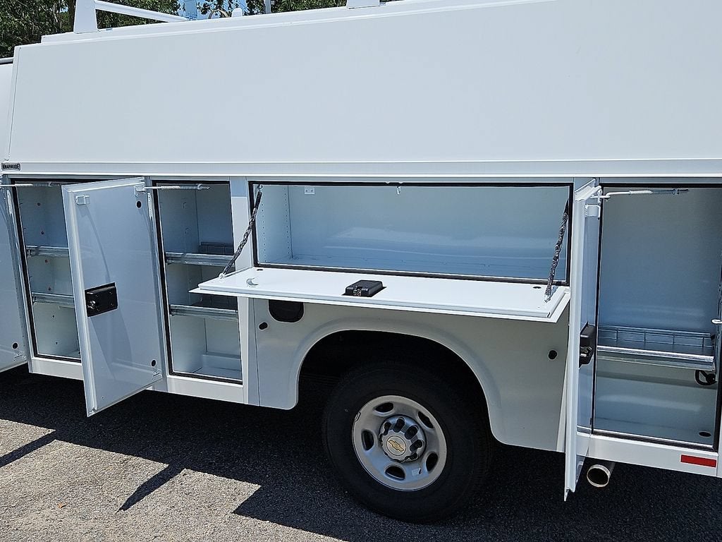 2026 Chevrolet Express Cutaway 3500 1WT