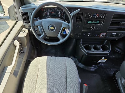 2026 Chevrolet Express Cutaway 3500 1WT