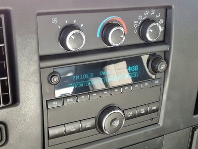 2025 Chevrolet Express Cutaway 3500 1WT