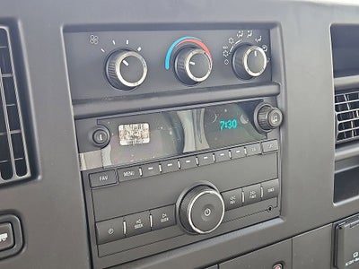 2024 Chevrolet Express Cutaway 3500 1WT