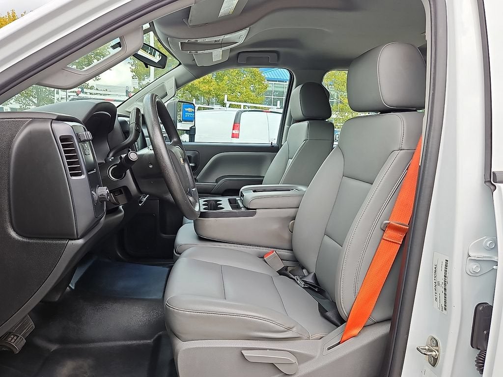 2022 Chevrolet Silverado 6500 HD Work Truck