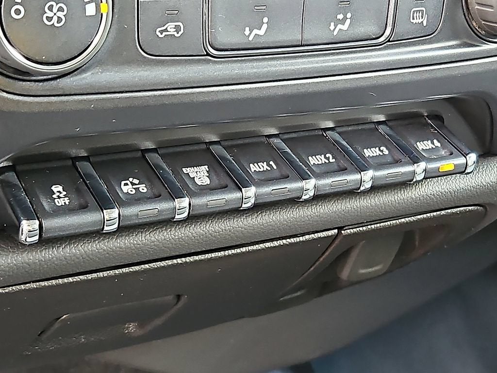 2022 Chevrolet Silverado 6500 HD Work Truck