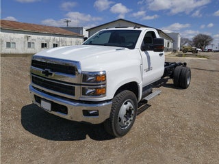 2022 Chevrolet Silverado 6500 HD Work Truck