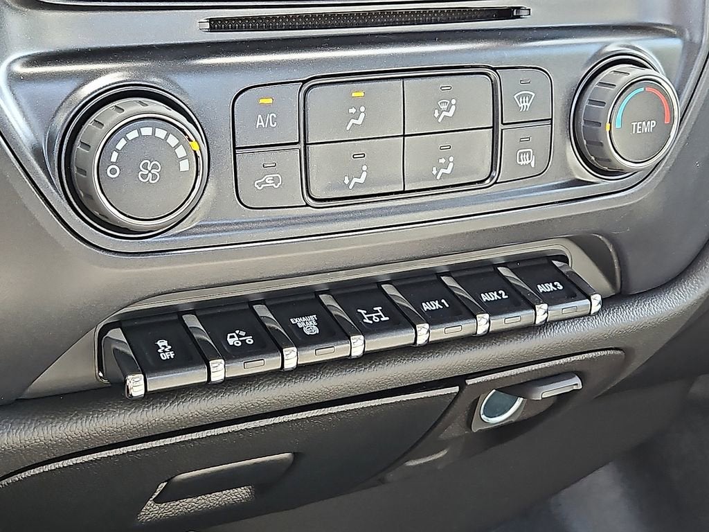 2024 Chevrolet Silverado 5500 HD Work Truck