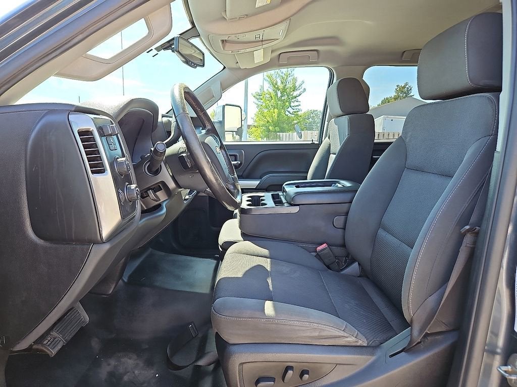 2020 Chevrolet Silverado 5500 HD LT