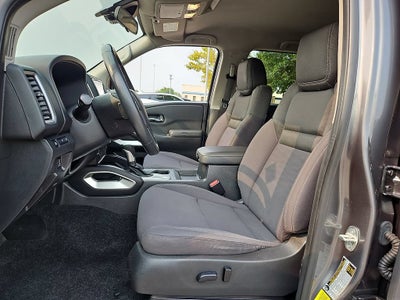 2022 Nissan Frontier Crew Cab SV 4x2