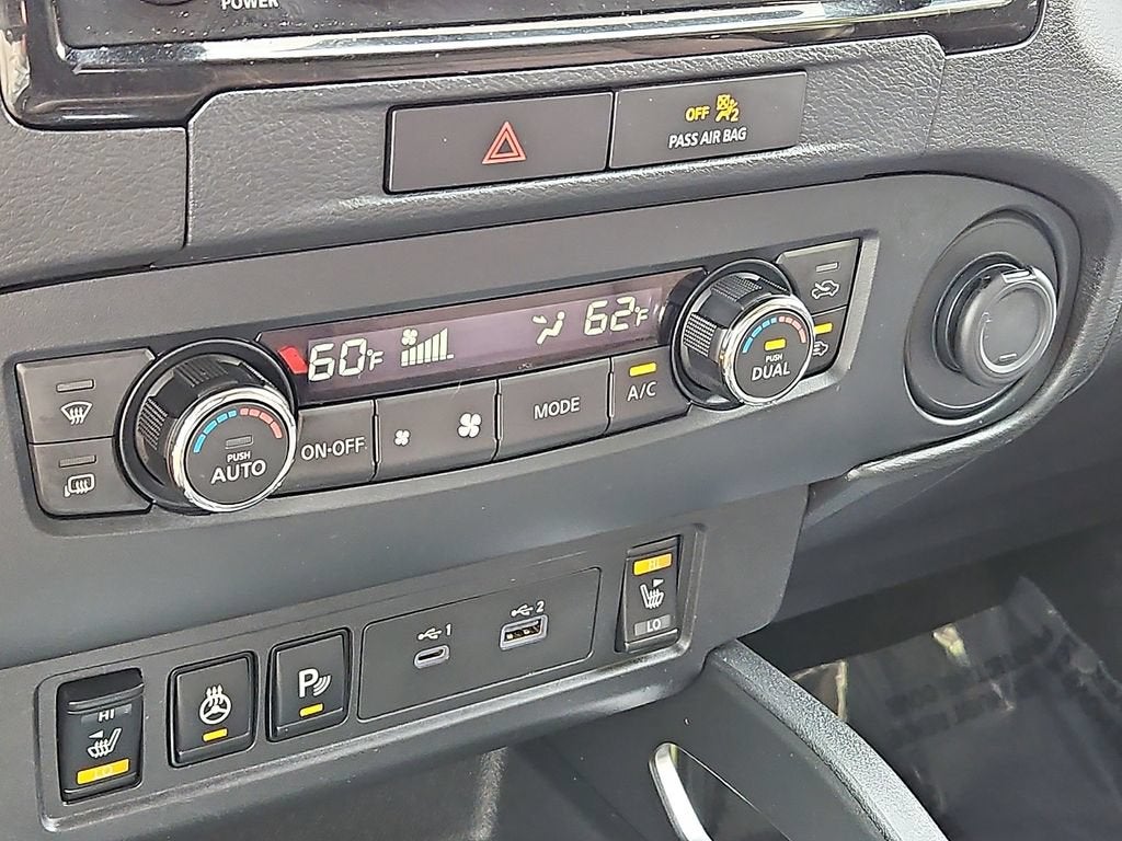 2022 Nissan Frontier Crew Cab SV 4x2