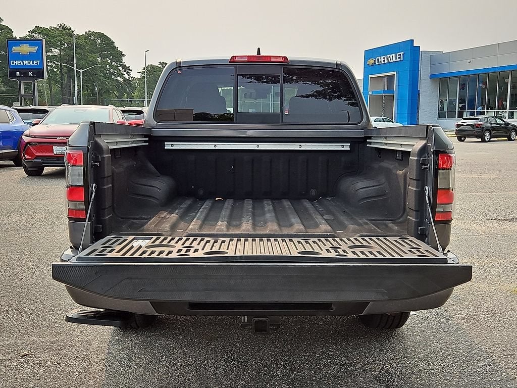 2022 Nissan Frontier Crew Cab SV 4x2