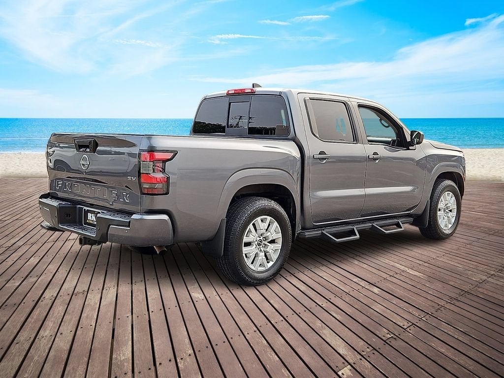 2022 Nissan Frontier Crew Cab SV 4x2