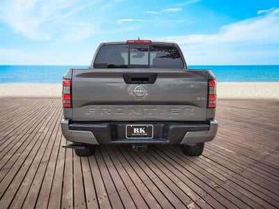 2022 Nissan Frontier Crew Cab SV 4x2