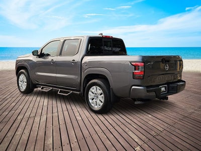 2022 Nissan Frontier Crew Cab SV 4x2