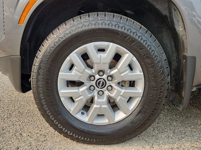 2022 Nissan Frontier Crew Cab SV 4x2