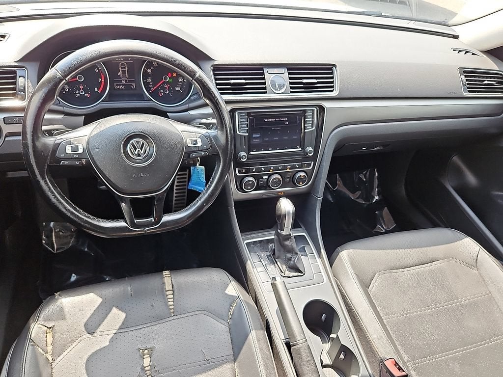 2017 Volkswagen Passat 1.8T R-Line