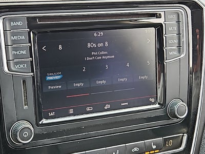 2017 Volkswagen Passat 1.8T R-Line