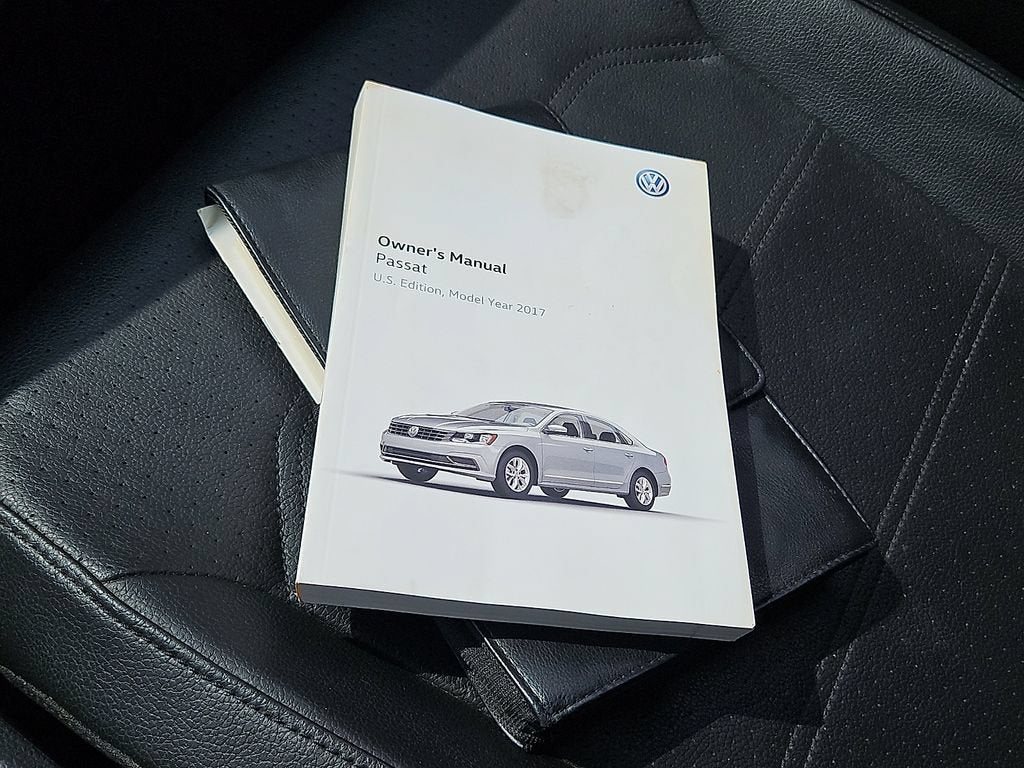 2017 Volkswagen Passat 1.8T R-Line