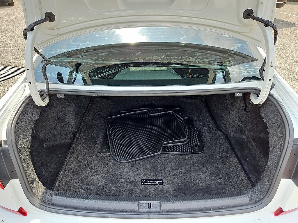 2017 Volkswagen Passat 1.8T R-Line