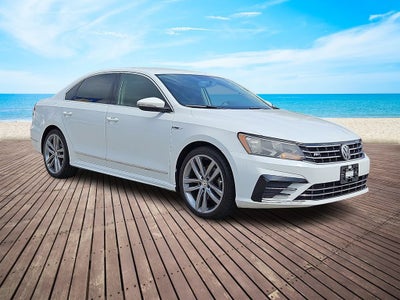 2017 Volkswagen Passat 1.8T R-Line