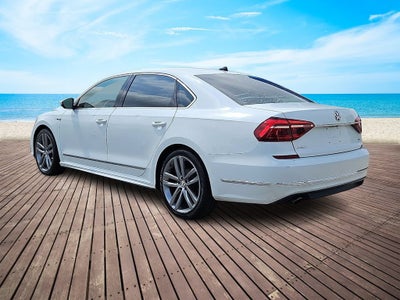 2017 Volkswagen Passat 1.8T R-Line