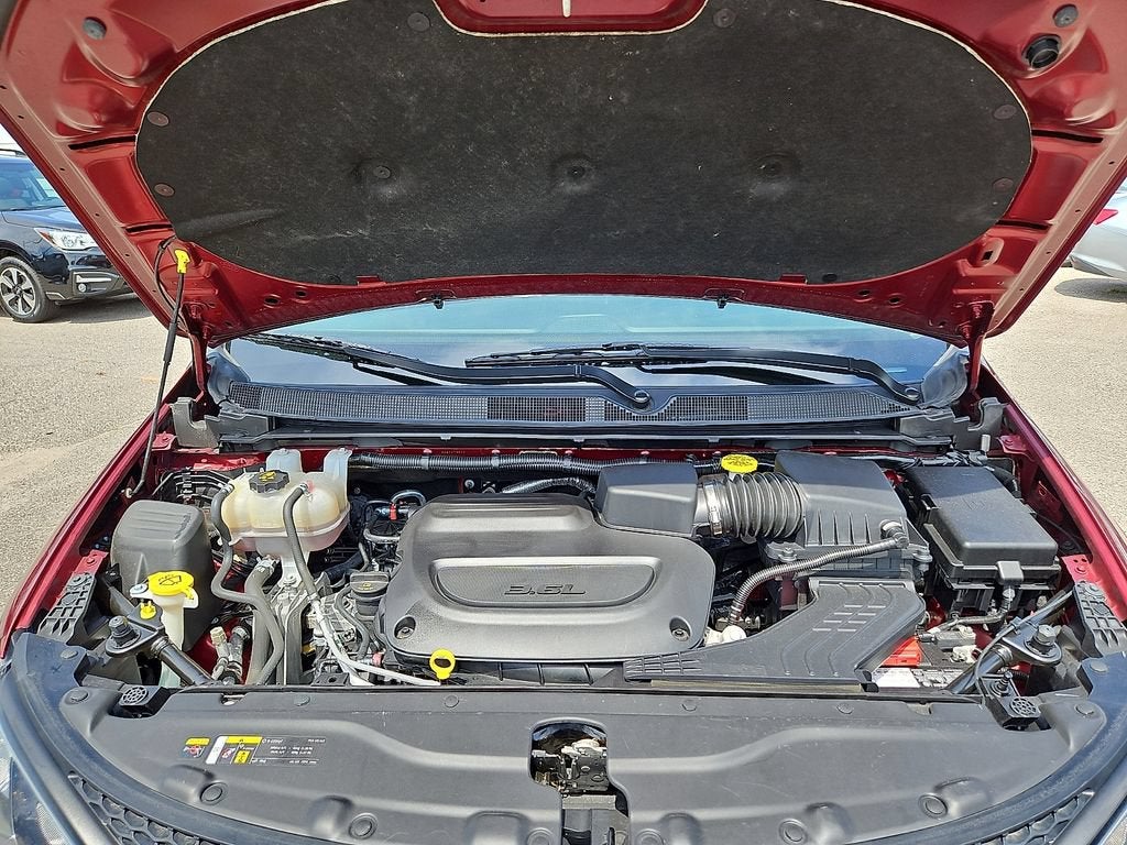2023 Chrysler Voyager LX