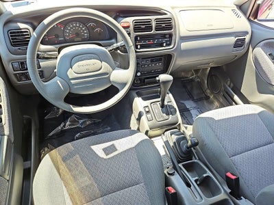 2000 Chevrolet Tracker NA