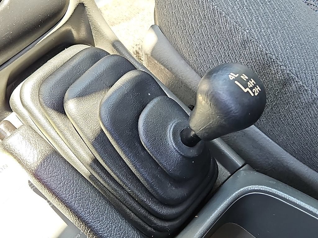 2000 Chevrolet Tracker NA
