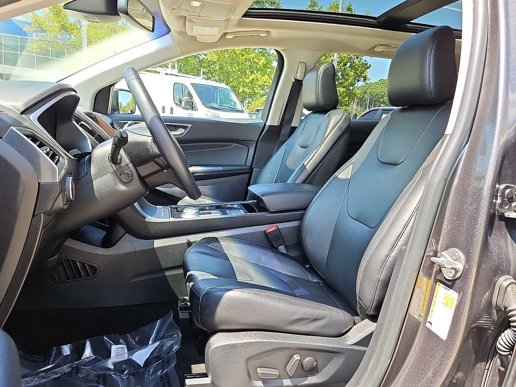 2020 Ford Edge Titanium