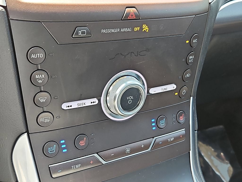 2020 Ford Edge Titanium