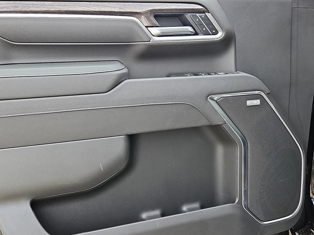 2026 Chevrolet Silverado 2500 HD LTZ - Photo 8