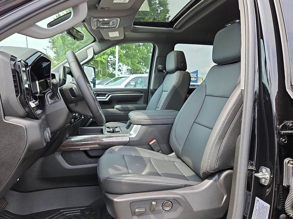 2026 Chevrolet Silverado 2500 HD LTZ - Photo 9