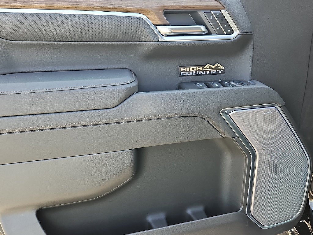 2026 Chevrolet Silverado 1500 High Country - Photo 8